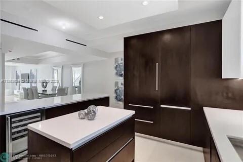 Building Photo - 3030 N Ocean Blvd