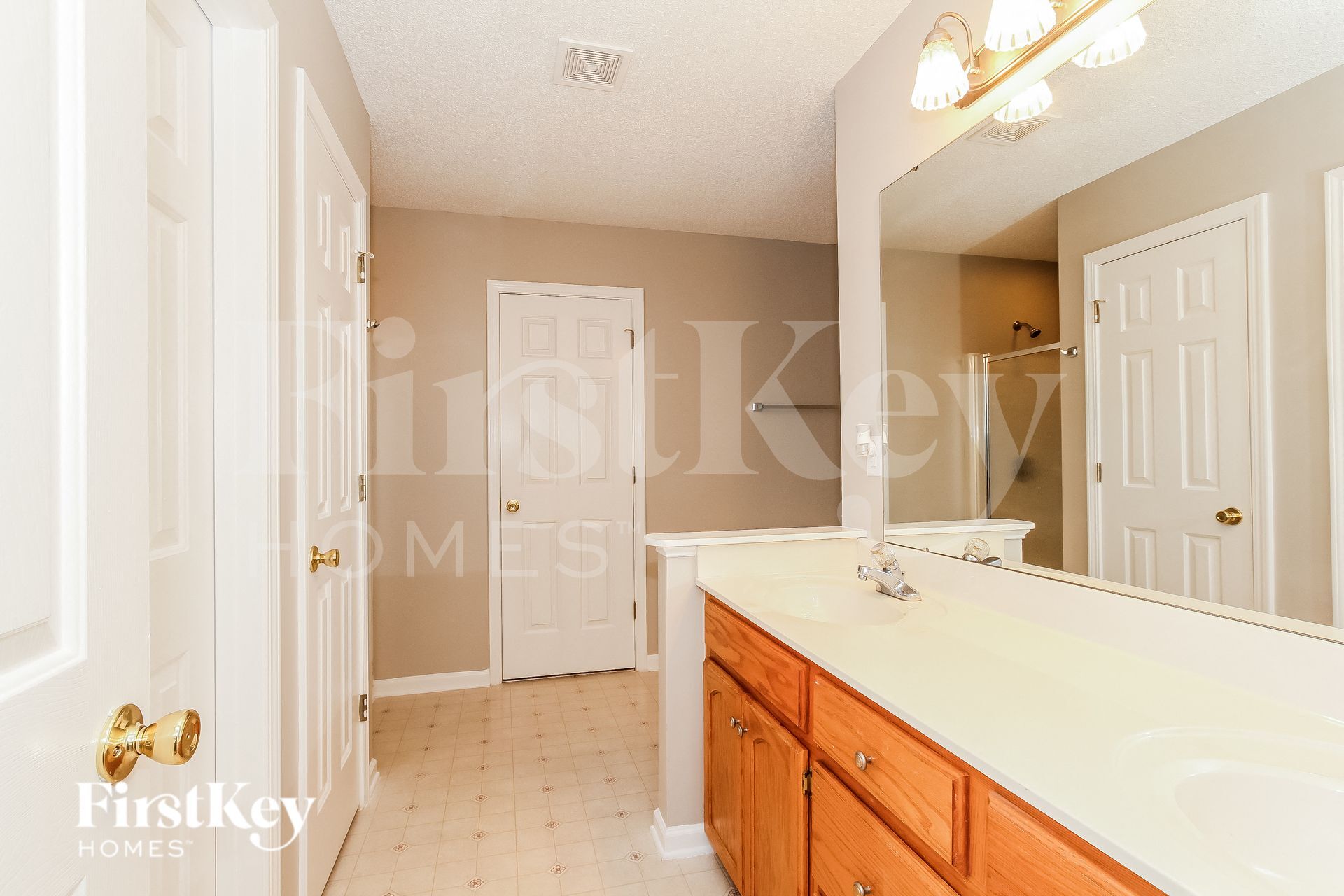 Building Photo - 164 Silver Birch Ln