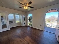 Building Photo - 3521 W 7th St