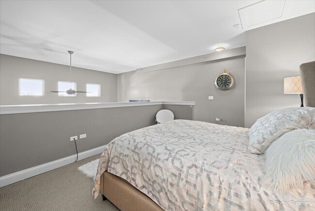 Building Photo - 364 S Main St