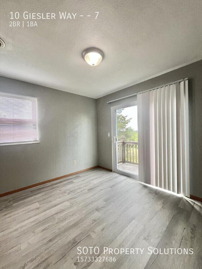 Building Photo - 10 Giesler Way