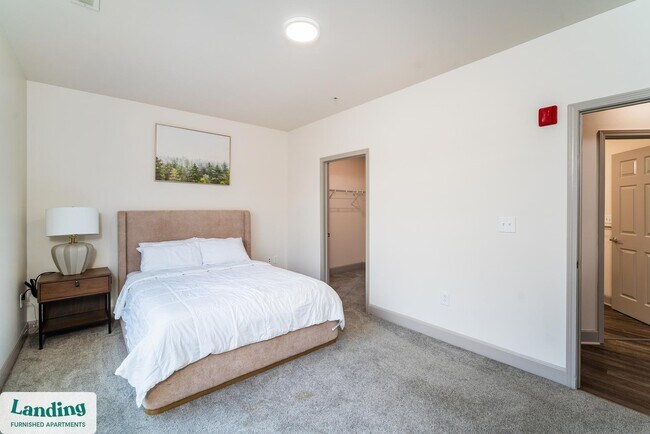 Building Photo - 3031 Eden Ave