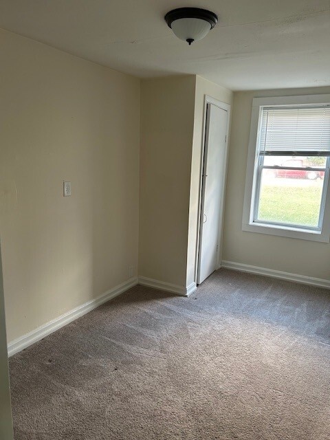 Building Photo - 445 US-7