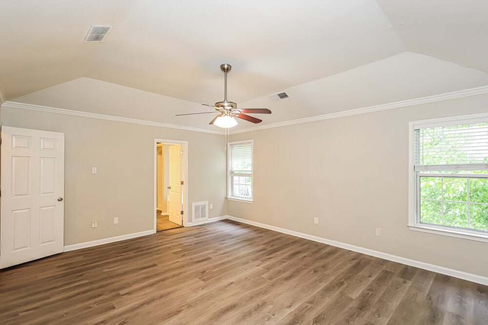 Building Photo - 4970 Promenade Dr SW