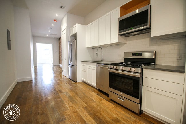 Primary Photo - 1501 Dekalb Ave