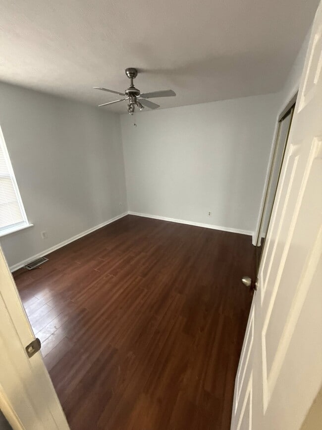 Building Photo - 118 Dale Hollow Dr