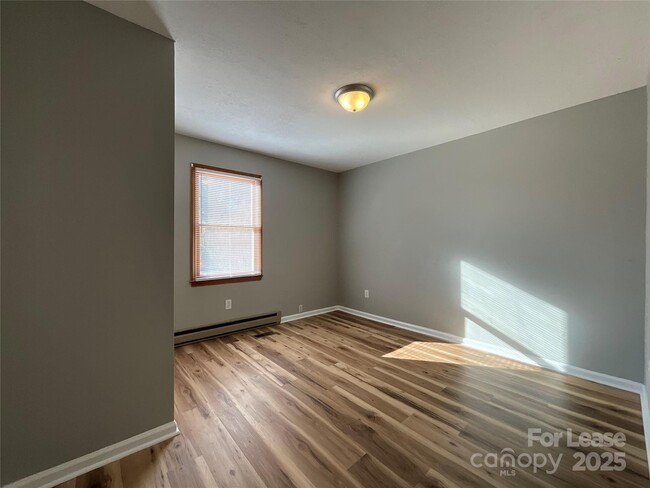 Building Photo - 215 Liberty St