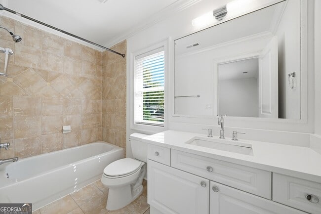 Building Photo - 6740 Castleton Dr NW