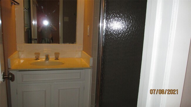 Building Photo - 13223 Kit Ln