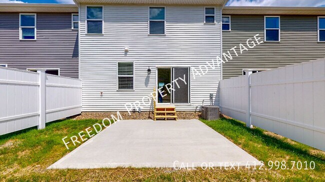 Building Photo - Arden Farms - 2BD Townhome