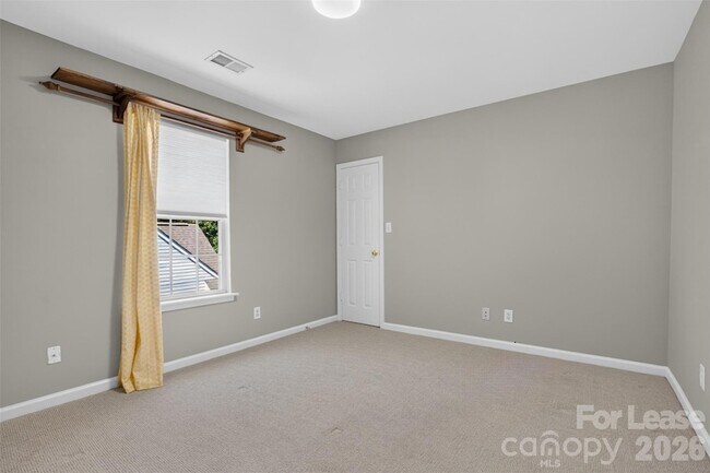 Building Photo - 9020 Roseton Ln