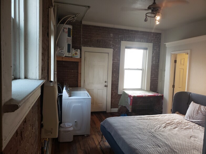 Building Photo - 514 Harrison St