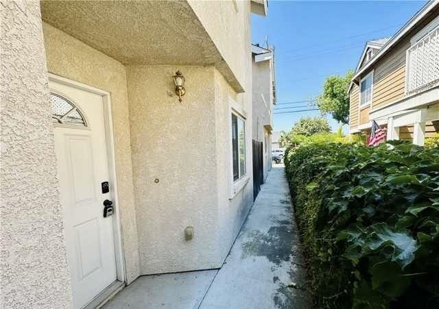 Building Photo - 9218 Elm Vista Dr