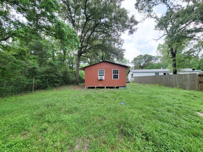 Building Photo - 20272 Forest Woods Ln