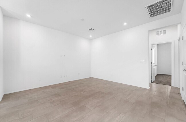 Building Photo - Modern Cadence Townhome with Open-Concept Living & Energy-Efficient Features!