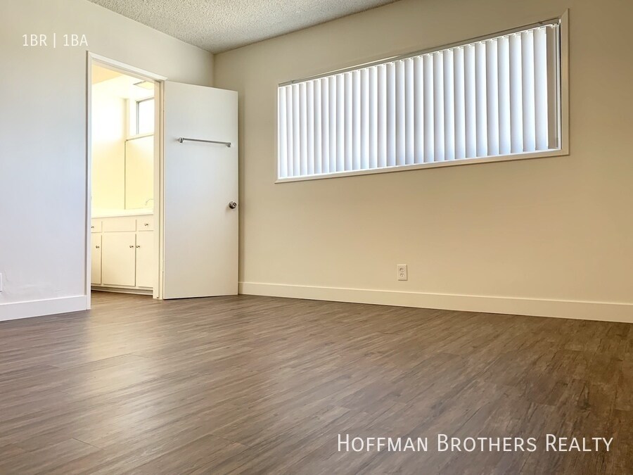 Building Photo - 3772 Lockland Dr