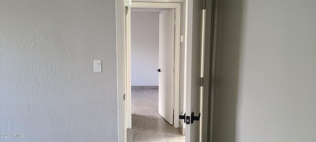 Building Photo - 2540 West Campbell Ave