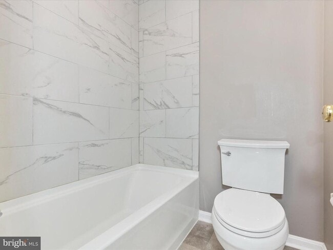Building Photo - 430 Spalding Ct