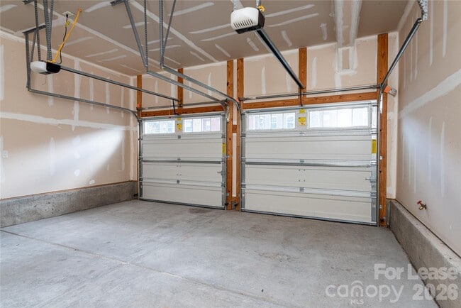 Building Photo - 106 Clarendon St