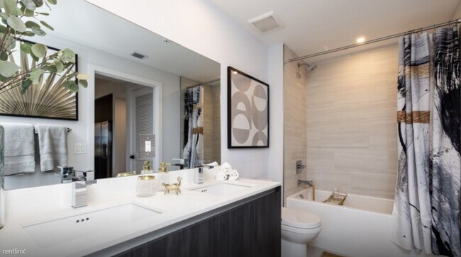 Building Photo - Studio, 1 bath Condo - 299 Bryan Rd BRAND ...