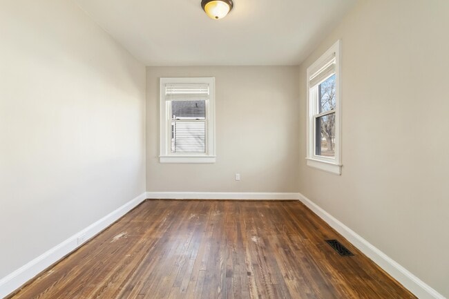 Building Photo - 138 Phifer Dr