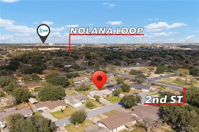 Building Photo - 19 Fern Ave W