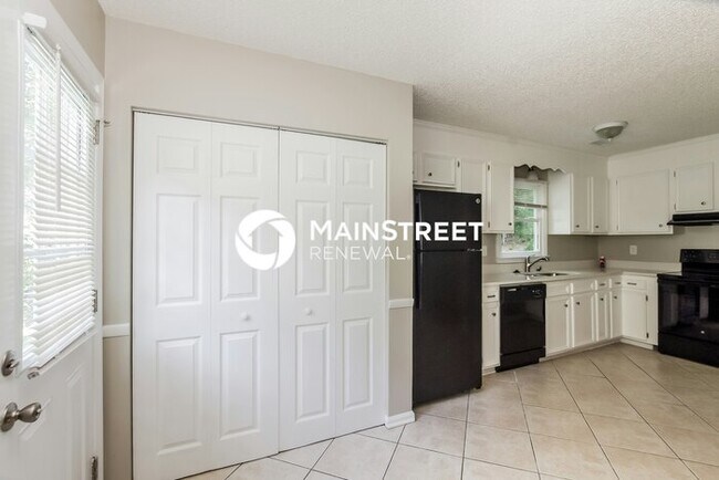 Building Photo - 3 Bedroom Pet-Friendly Home in Charlotte, ...