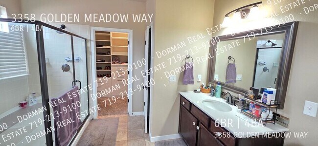 Building Photo - 3358 Golden Mdw Wy N