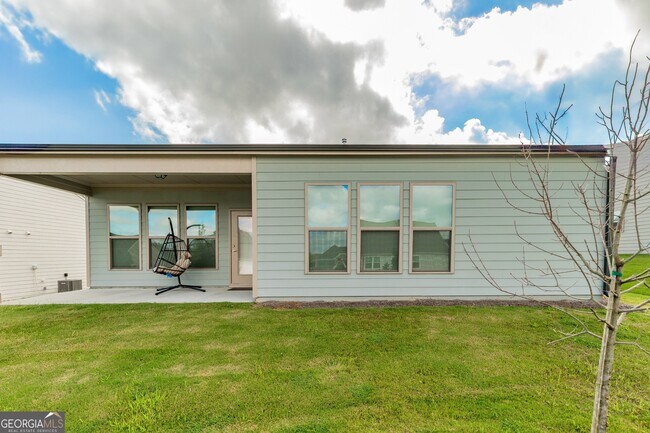 Building Photo - 147 Soundview Trce