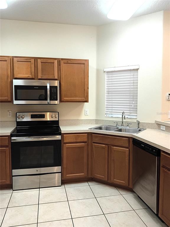 Building Photo - 4239 Winding Vine Dr