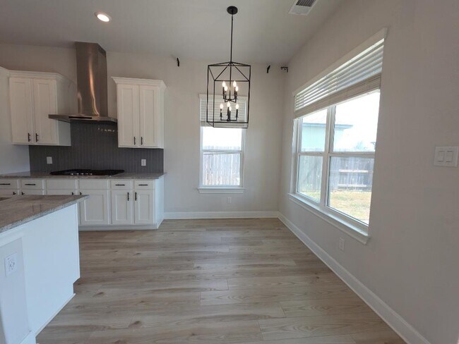 Building Photo - 17813 Clairess Ln