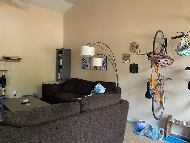 Building Photo - OPEN HOUSE  - COMING SOON - REMODELED 3BR-...