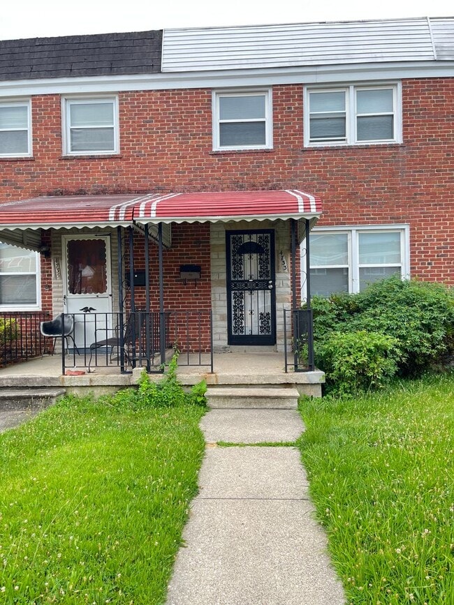 Building Photo - Beautiful 3 Bedroom 1 Bathroom East Baltim...