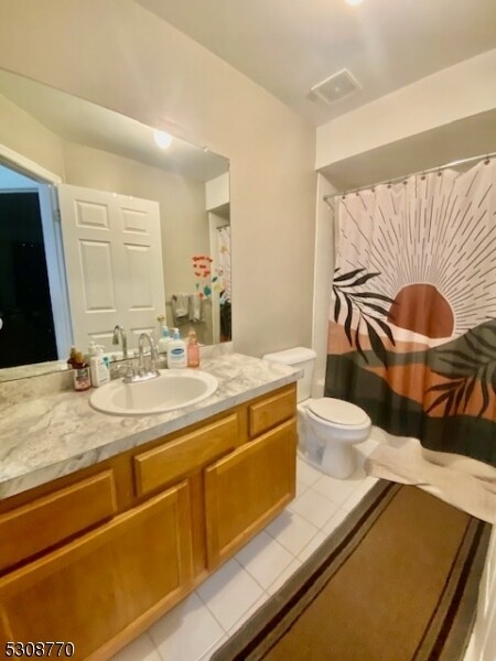 Building Photo - 8 Jaime Dr