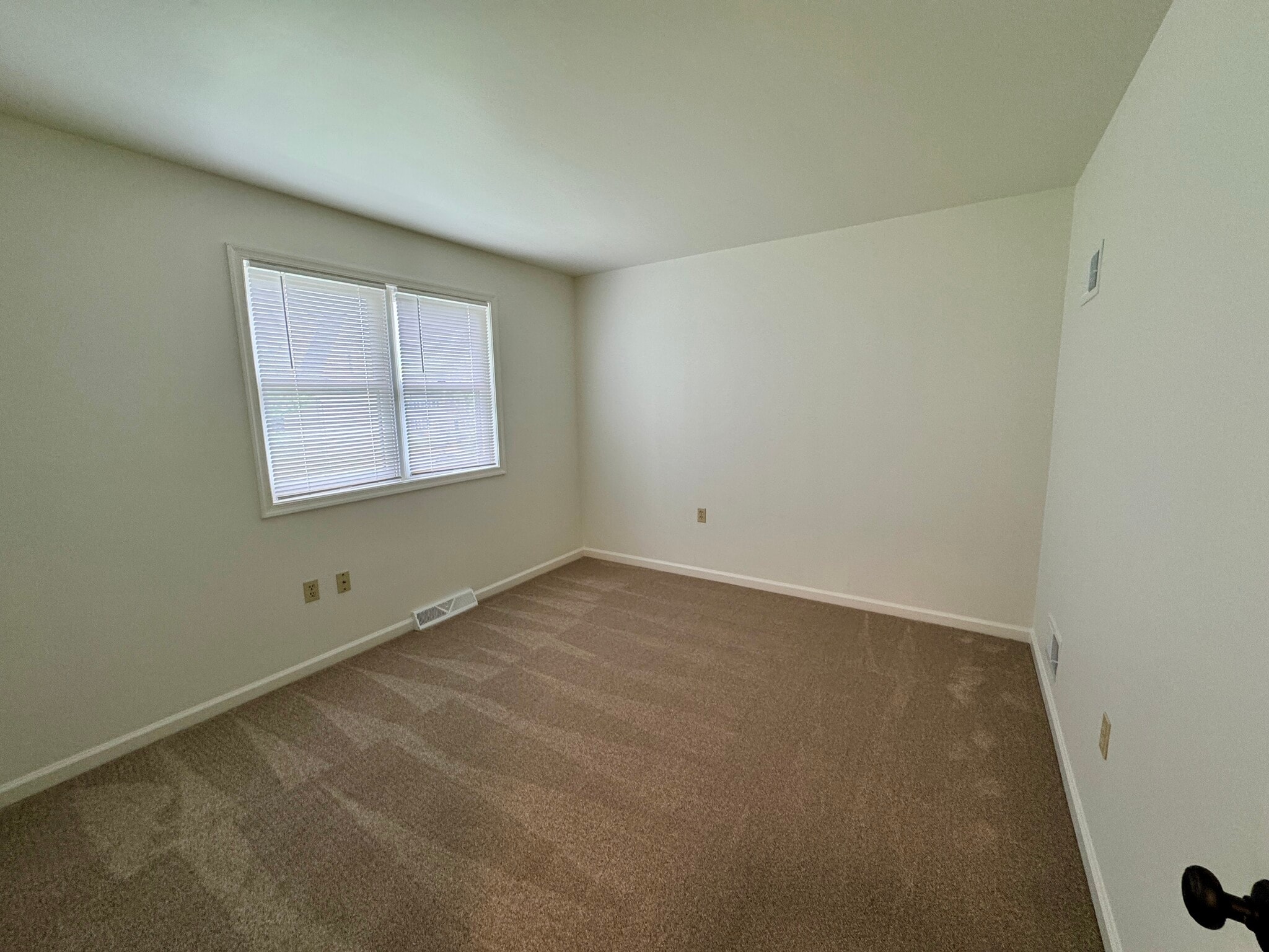 Building Photo - 106 Chukar Ct