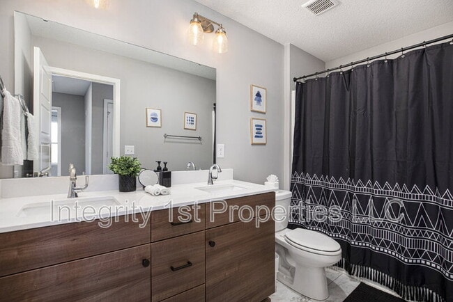 Building Photo - 13316 W 180th St