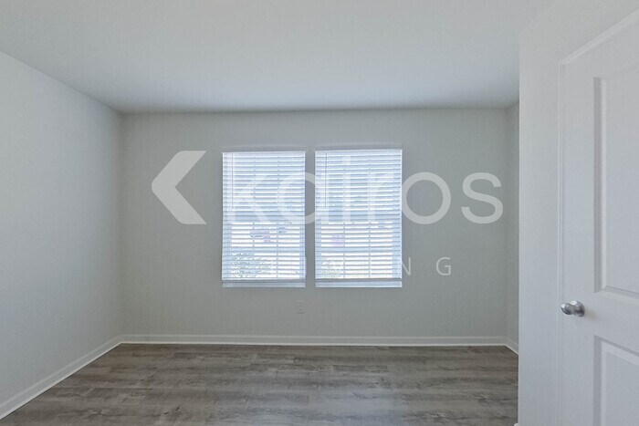 Building Photo - 288 Laurel Springs Dr