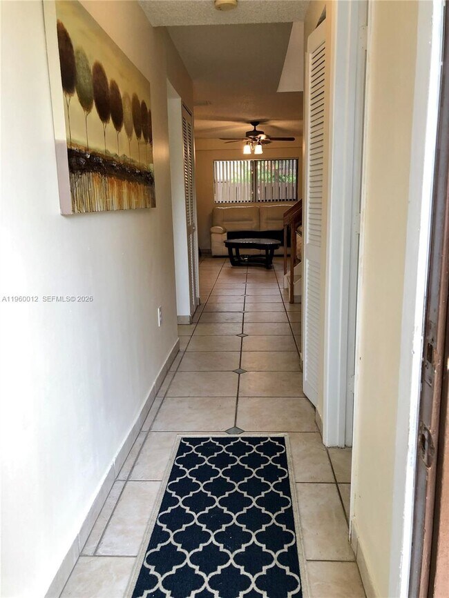 Building Photo - 1422 Amanda St