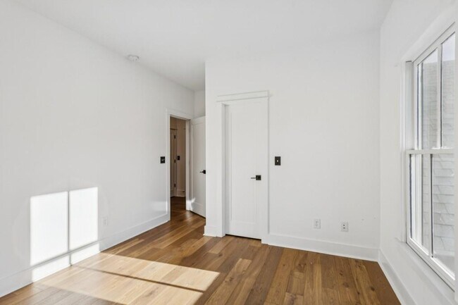 Building Photo - 3346 Kenyon Creek Dr NW