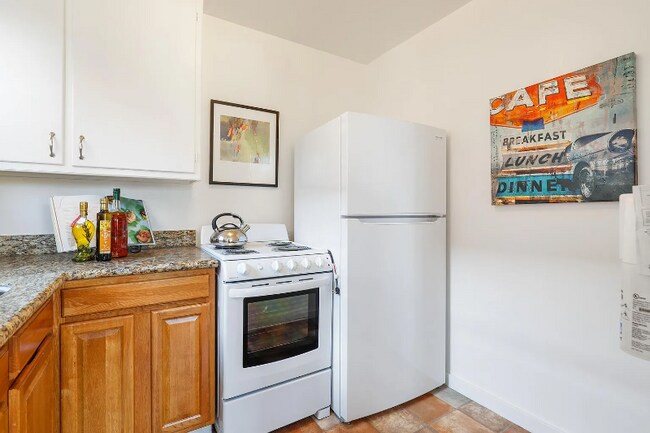 Building Photo - 931 Chestnut St