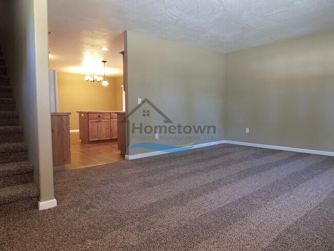 Building Photo - 4 Bed 2.5 Bath Custom Craftsman Energy Star Home