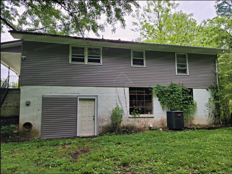 Building Photo - 748 Steakley Dr