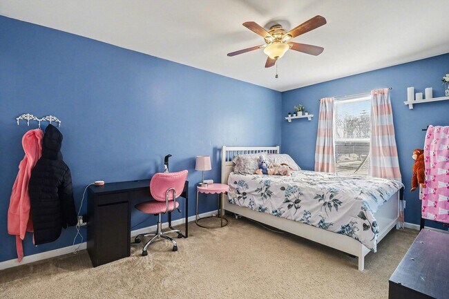 Building Photo - 4315 Center Valley Dr