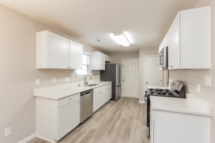 Building Photo - 4726 Butterwick Ln