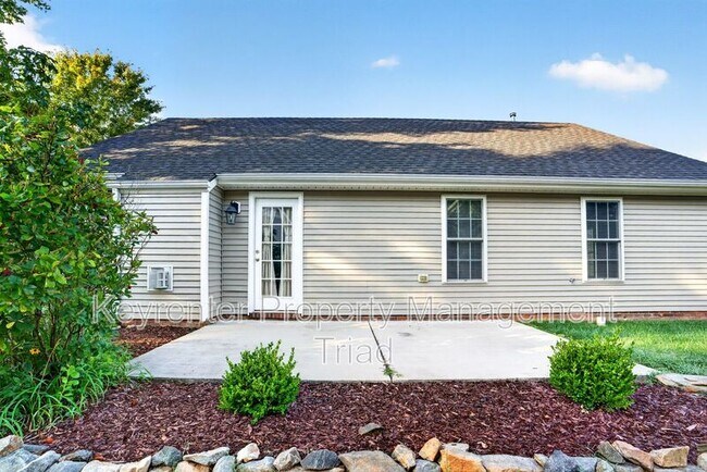 Building Photo - 6219 Black Willow Dr