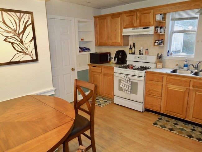 15 Clyfton St - 15 Clyfton St Plymouth MA 02360 | Apartment Finder