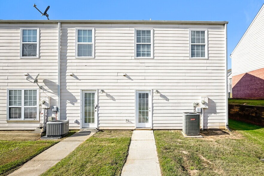 Building Photo - 4511 Heritage Pkwy