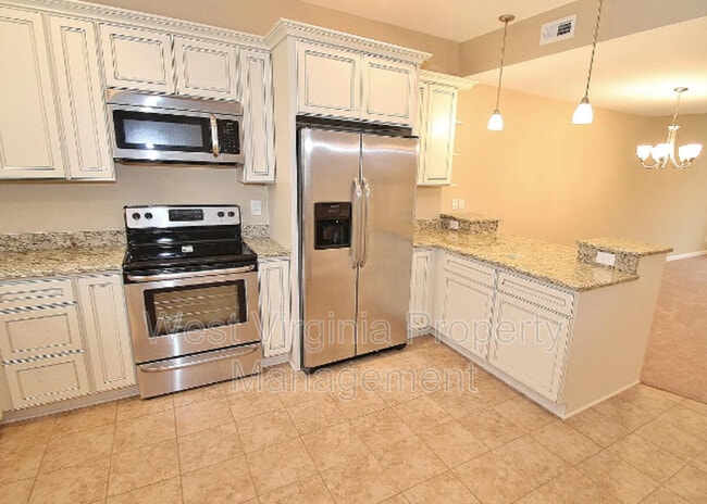 Building Photo - 198 Blackbird Village Cir