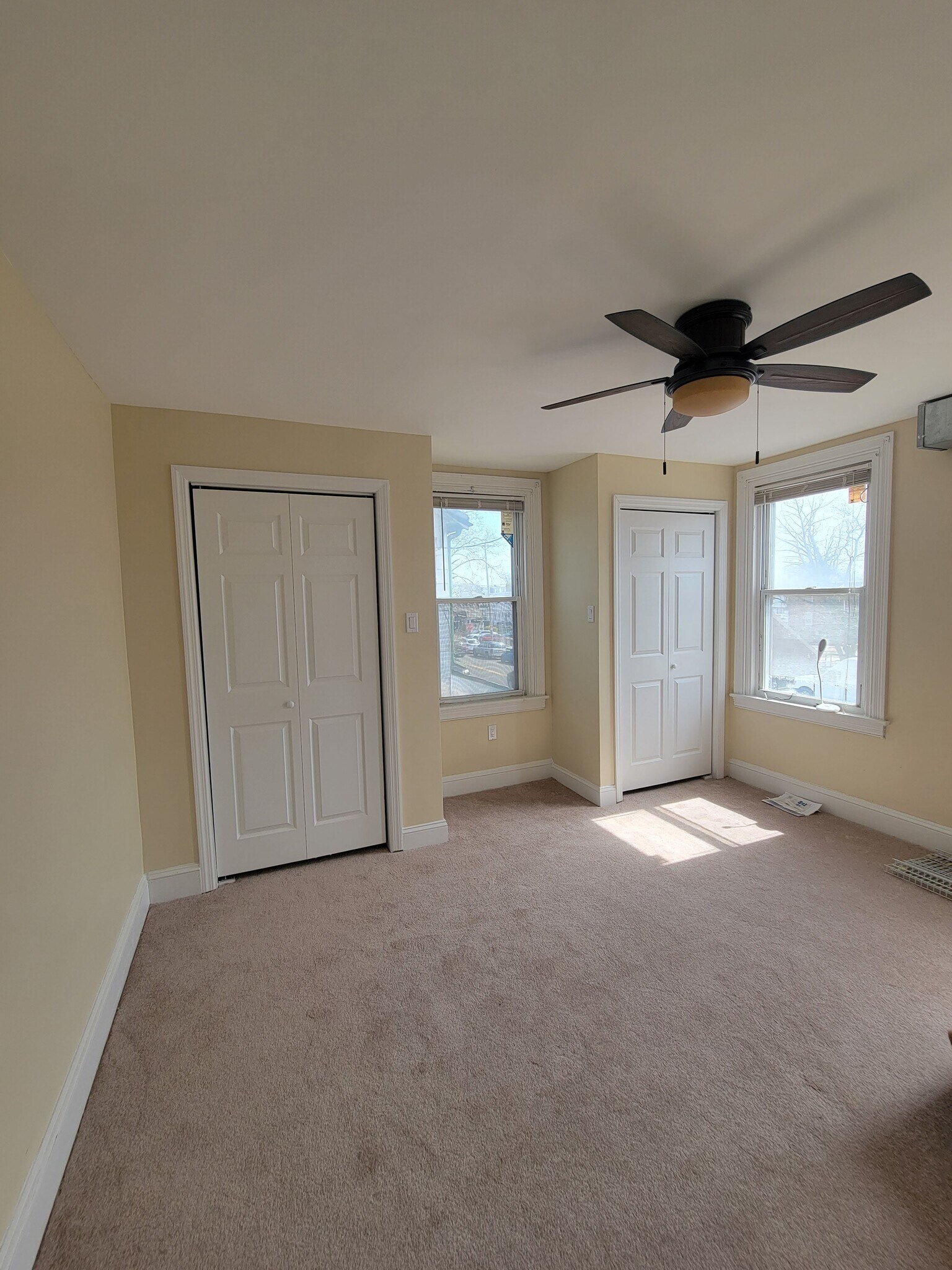 Building Photo - 933 Bleigh Ave