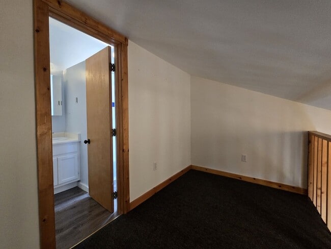 Building Photo - 808 Agua Fria St
